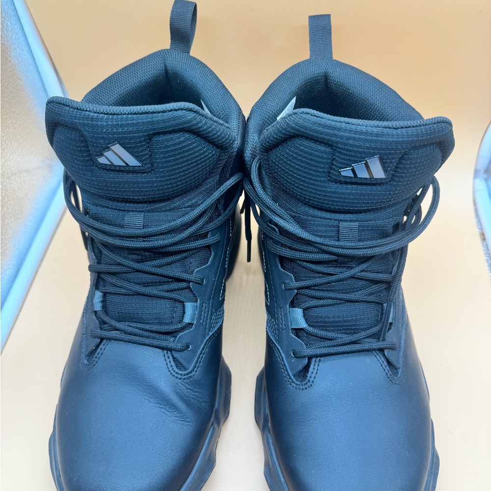 Terrex Unity Leather Mid RAIN. RDY Hiking Shoes